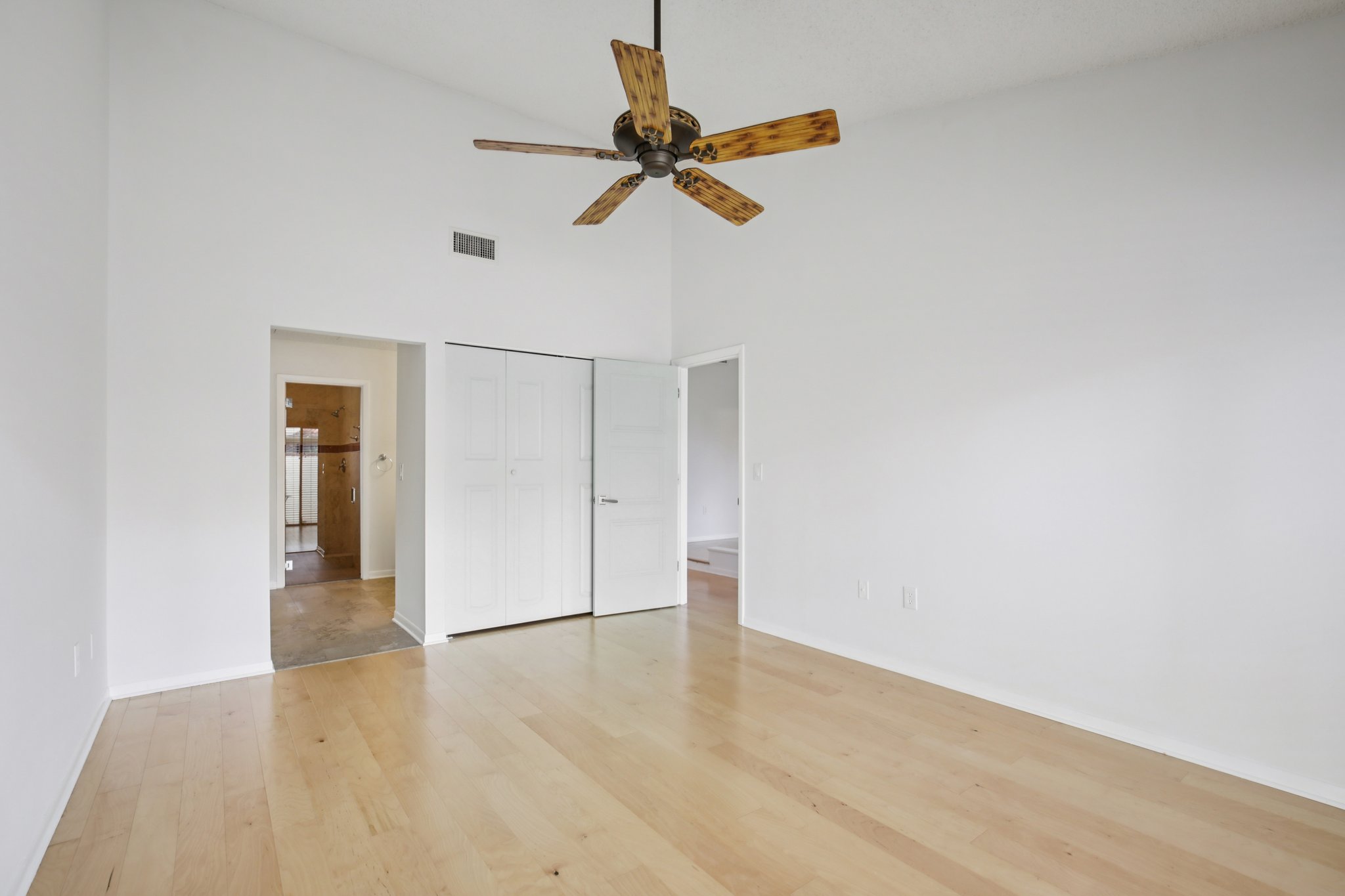 Huntingwood Ct-S1707-008.jpg
