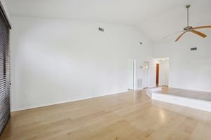 Huntingwood Ct-S1707-004.jpg