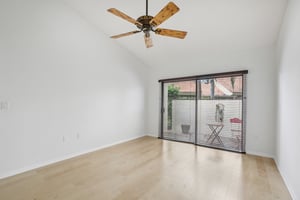 Huntingwood Ct-S1707-009.jpg