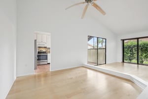 Huntingwood Ct-S1707-010.jpg