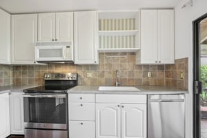 Huntingwood Ct-S1707-015.jpg
