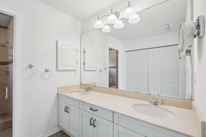 Huntingwood Ct-S1707-022.jpg