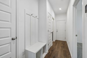  Photo 46