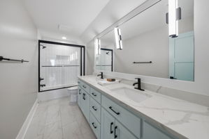  Photo 23