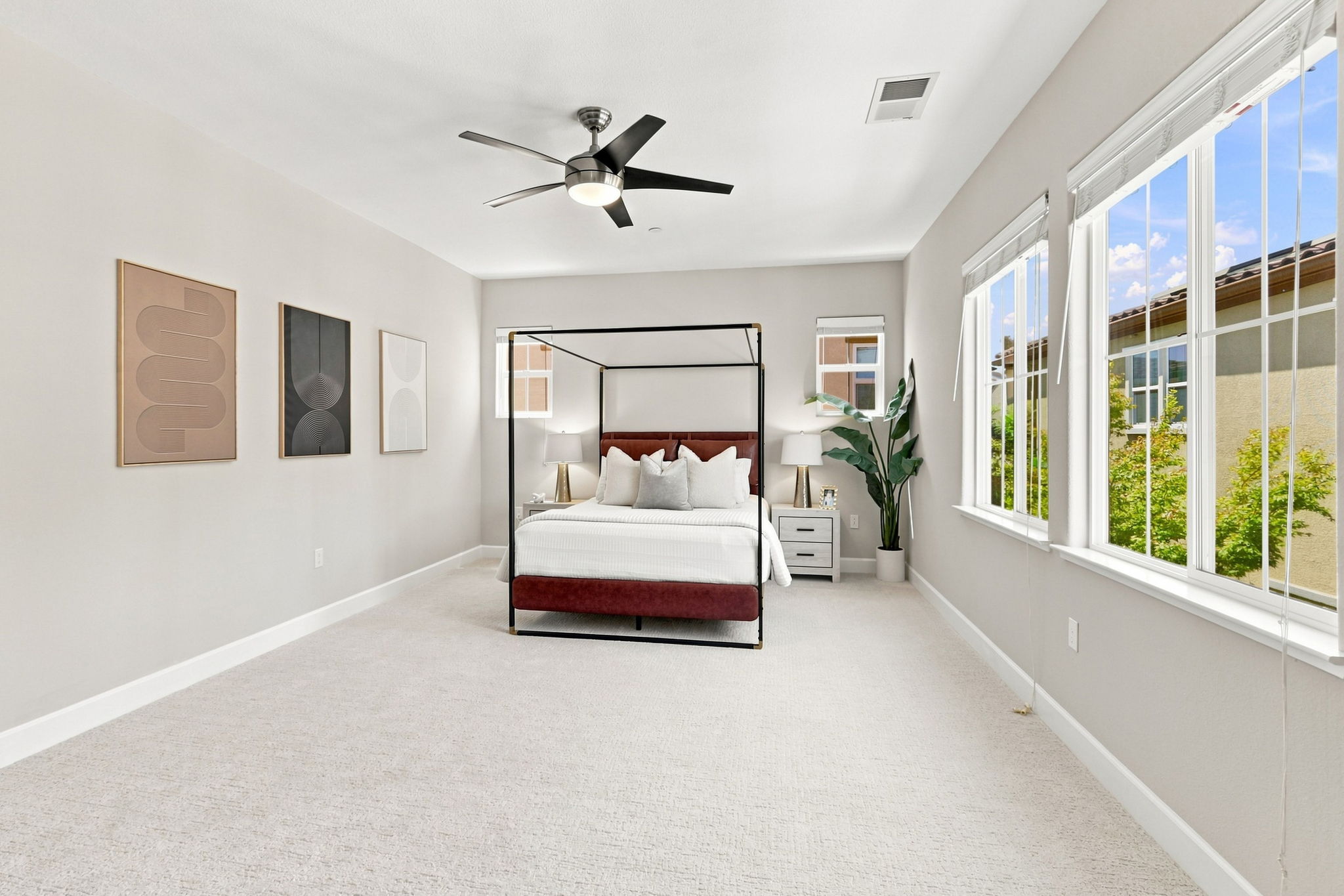 023_F8_5393 Chesbro Ave
