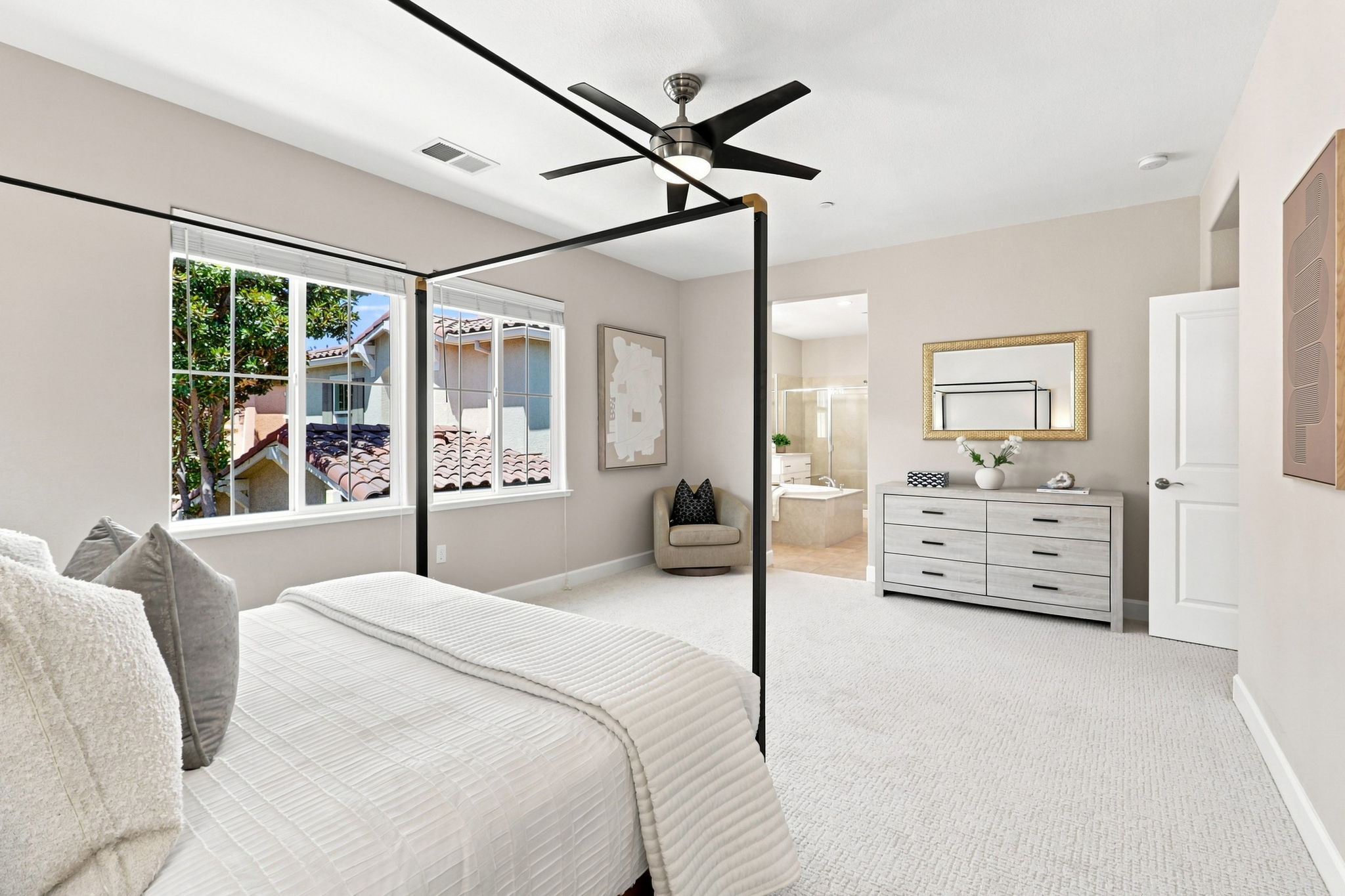024_F8_5393 Chesbro Ave