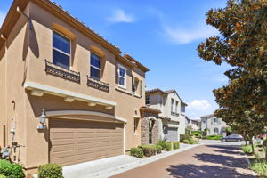 003_F8_5393 Chesbro Ave
