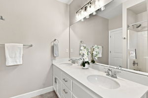 035_F8_5393 Chesbro Ave
