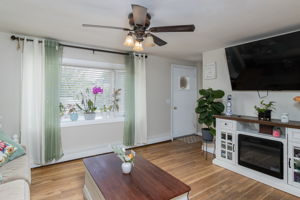 LivingRoom-4