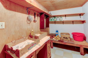  Photo 32
