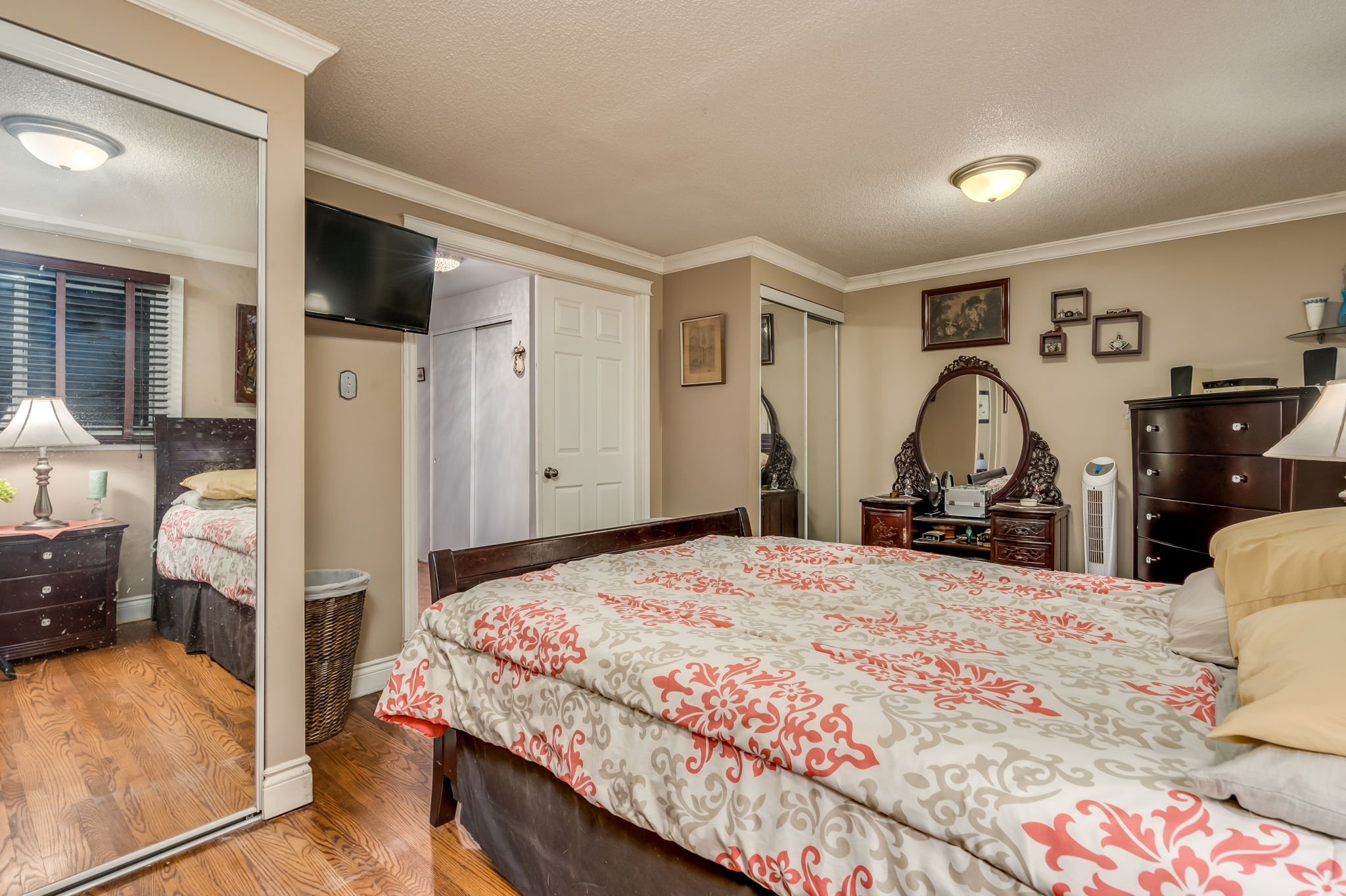  54 Crawford Dr, Brampton, ON L6V 2C7, US Photo 12