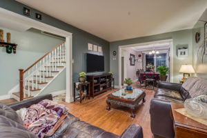  54 Crawford Dr, Brampton, ON L6V 2C7, US Photo 4