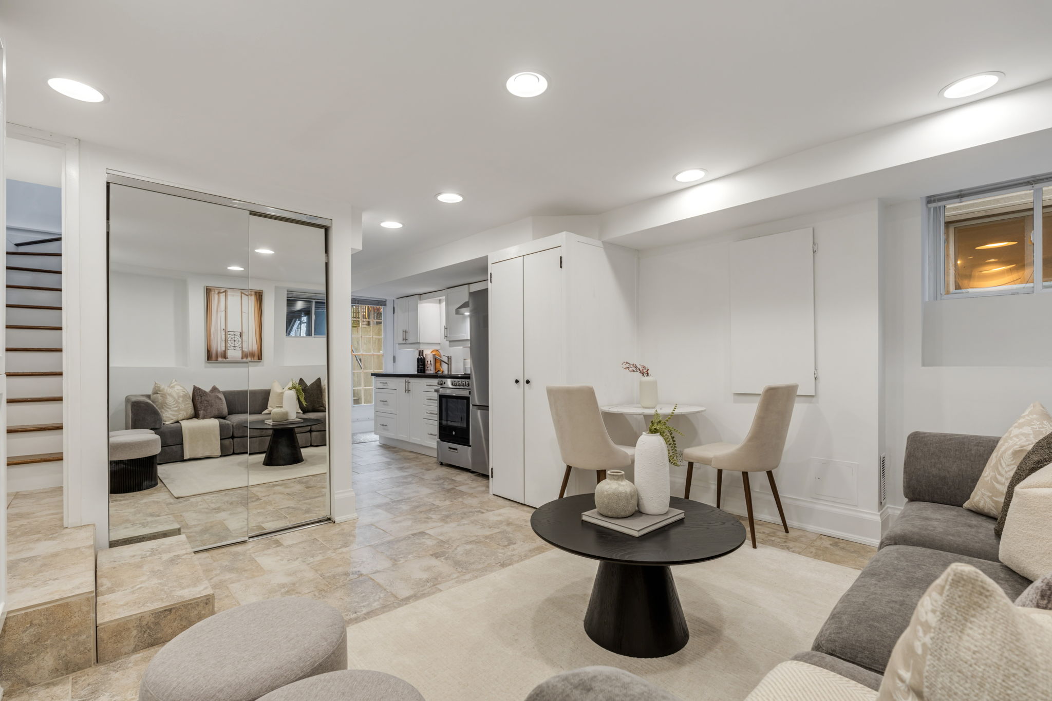  Photo 51