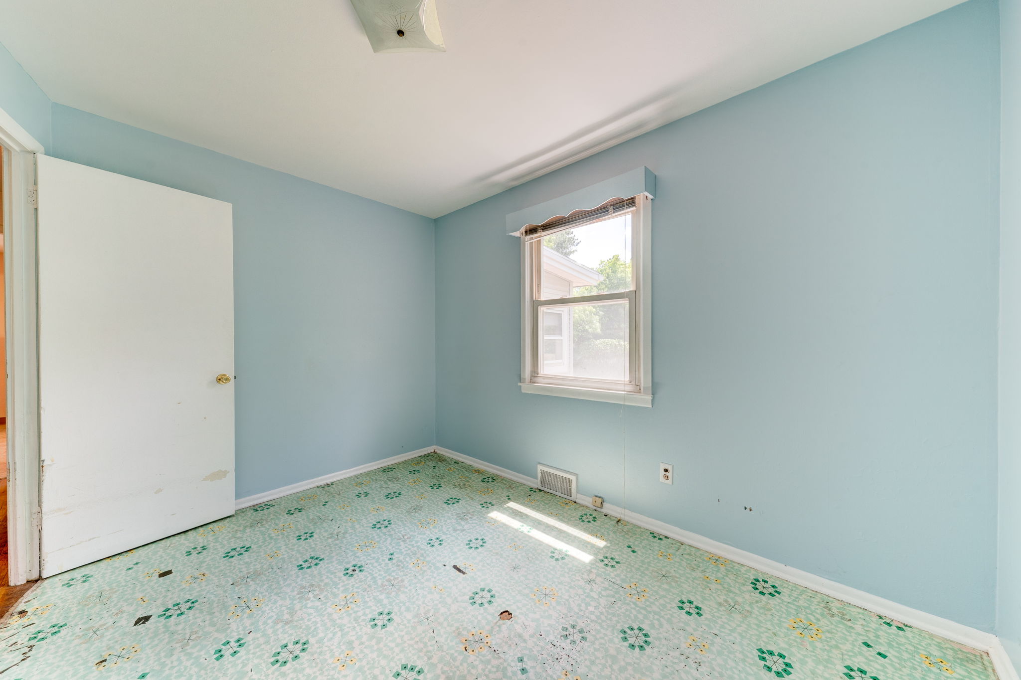 206 Alexander Rd, New Britain, CT 06053 Ed McCullough Photography