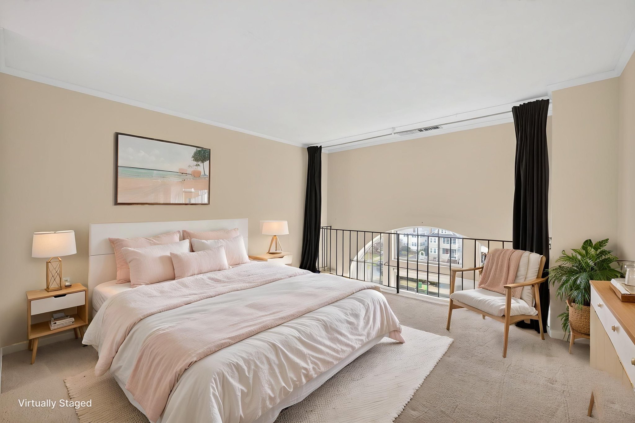 6G4A8662 virtually staged.jpeg