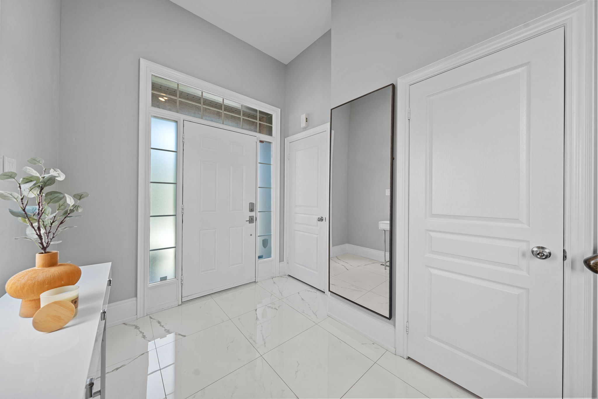 54 Gannett Dr Richmond Hill, ON L4E 0G2