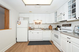 54 Green St, Leominster, MA 01453, USA Photo 3