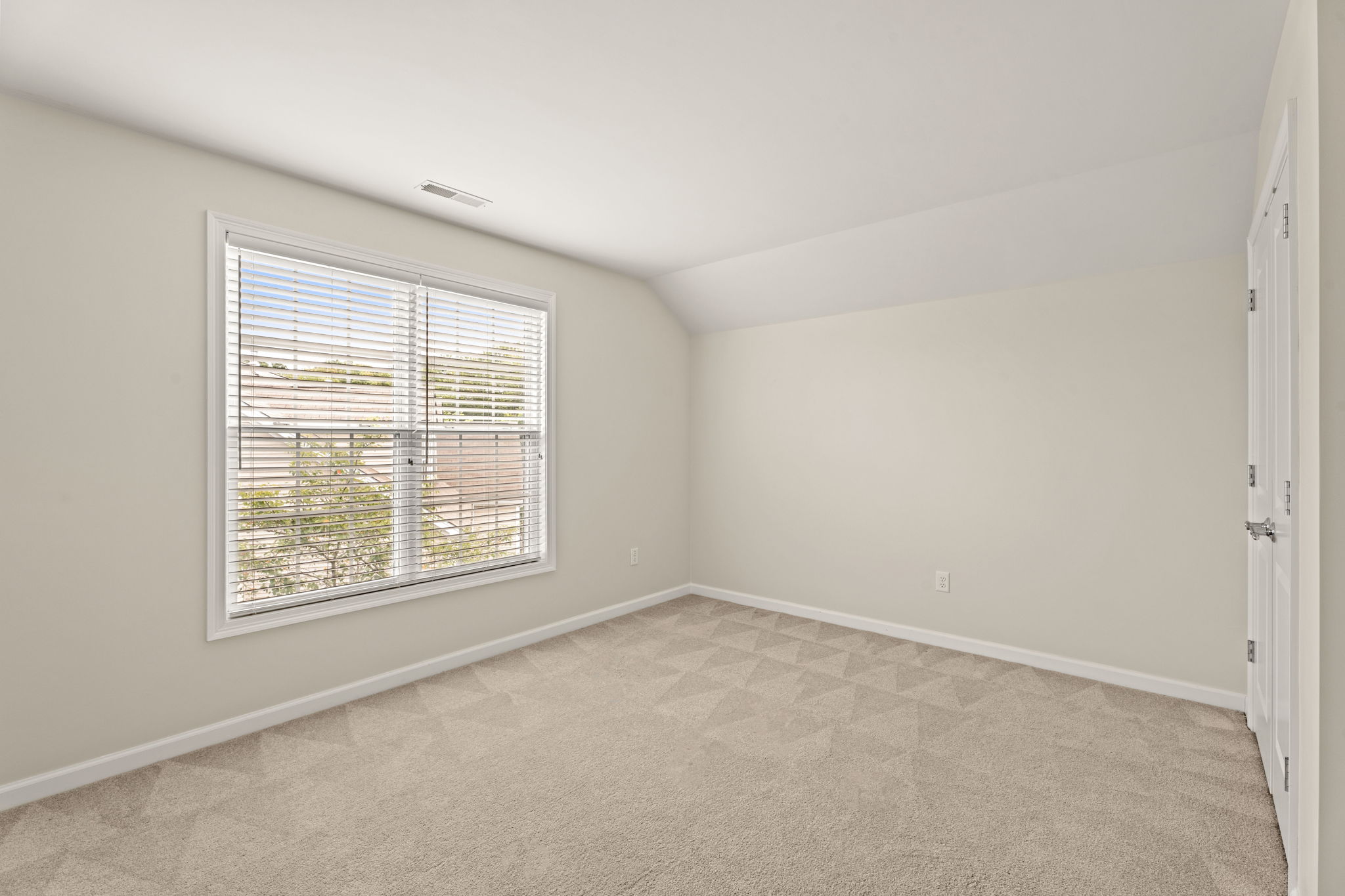 54 Heather Lane, Stow, MA 01775, USA Photo 32