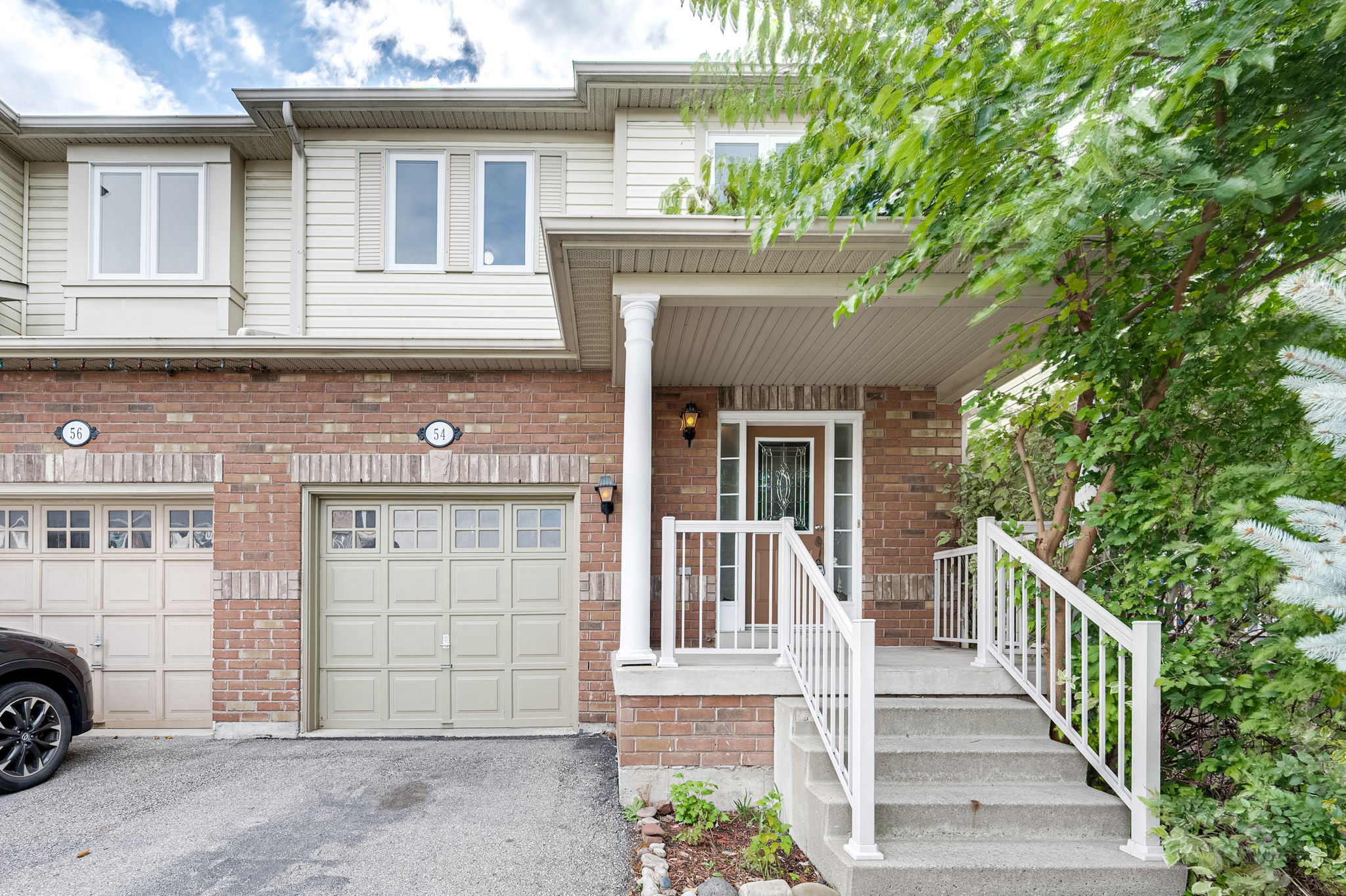 54 Livingston Rd Milton, ON L9T 6B7
