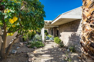 54 Mayfair Dr, Rancho Mirage, CA 92270, USA Photo 39