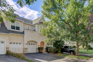 Old Barn Dr-002