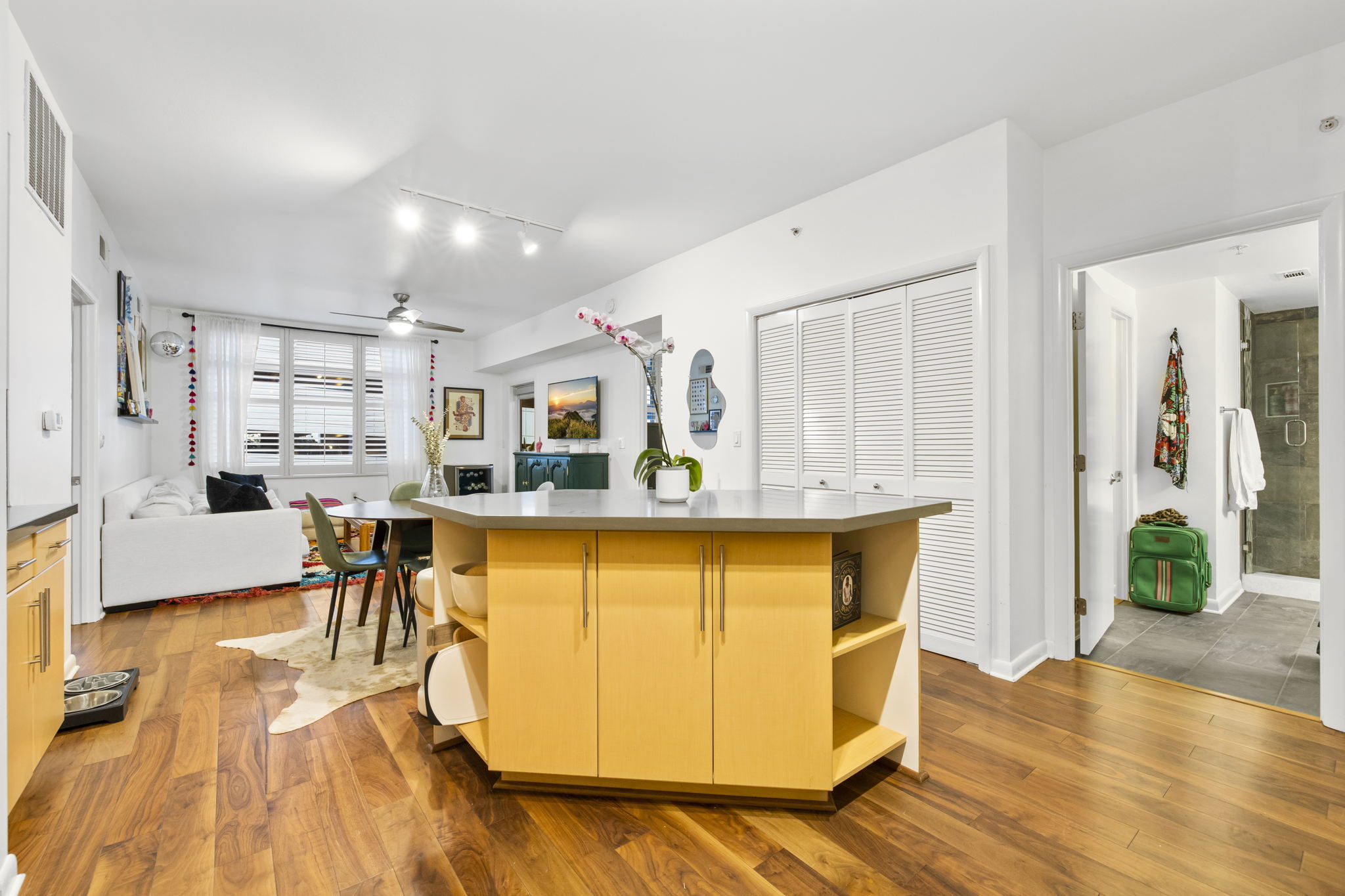 54 Rainey St, Austin, TX 78701, USA Photo 6