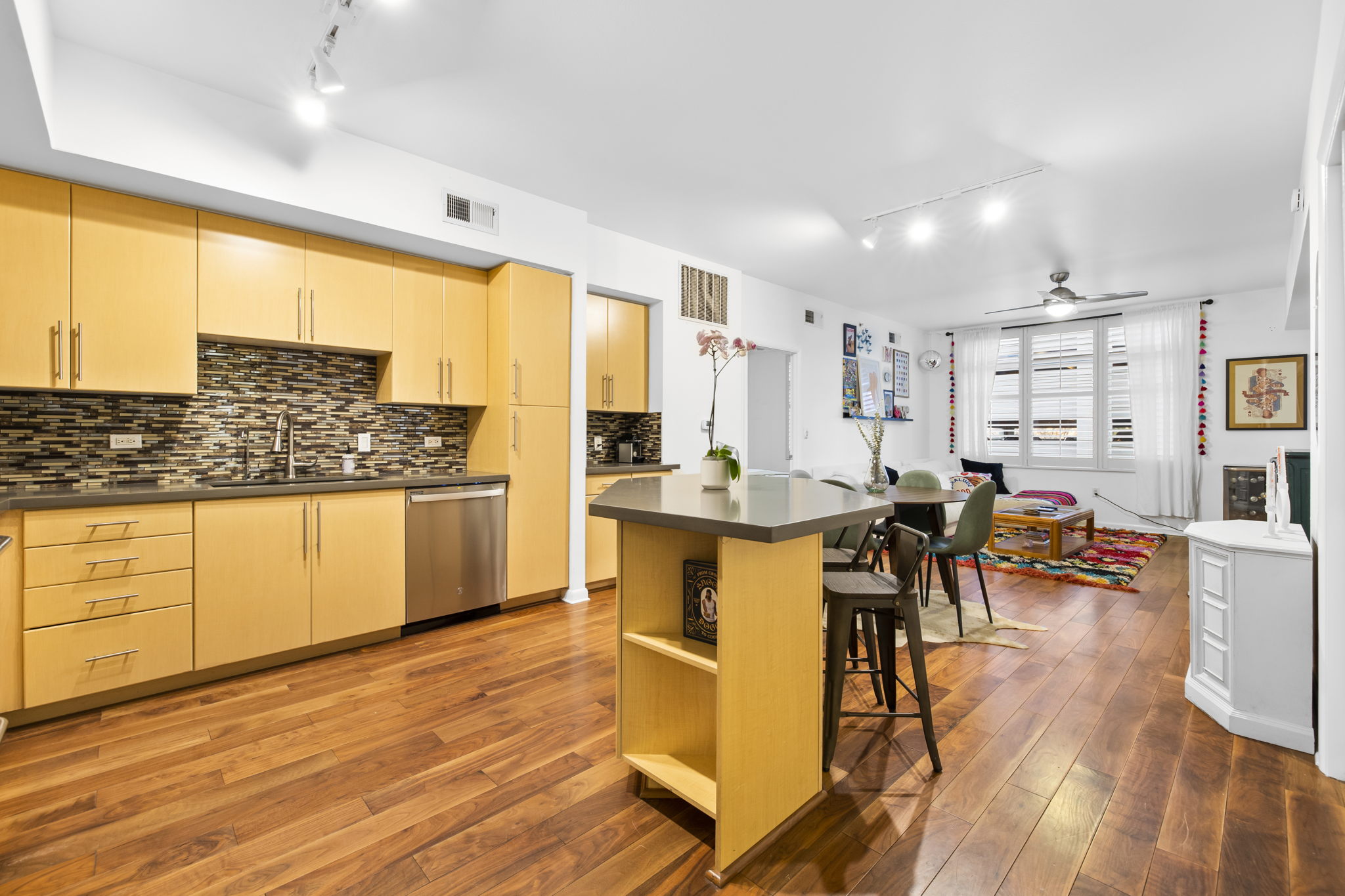 54 Rainey St, Austin, TX 78701, USA Photo 4