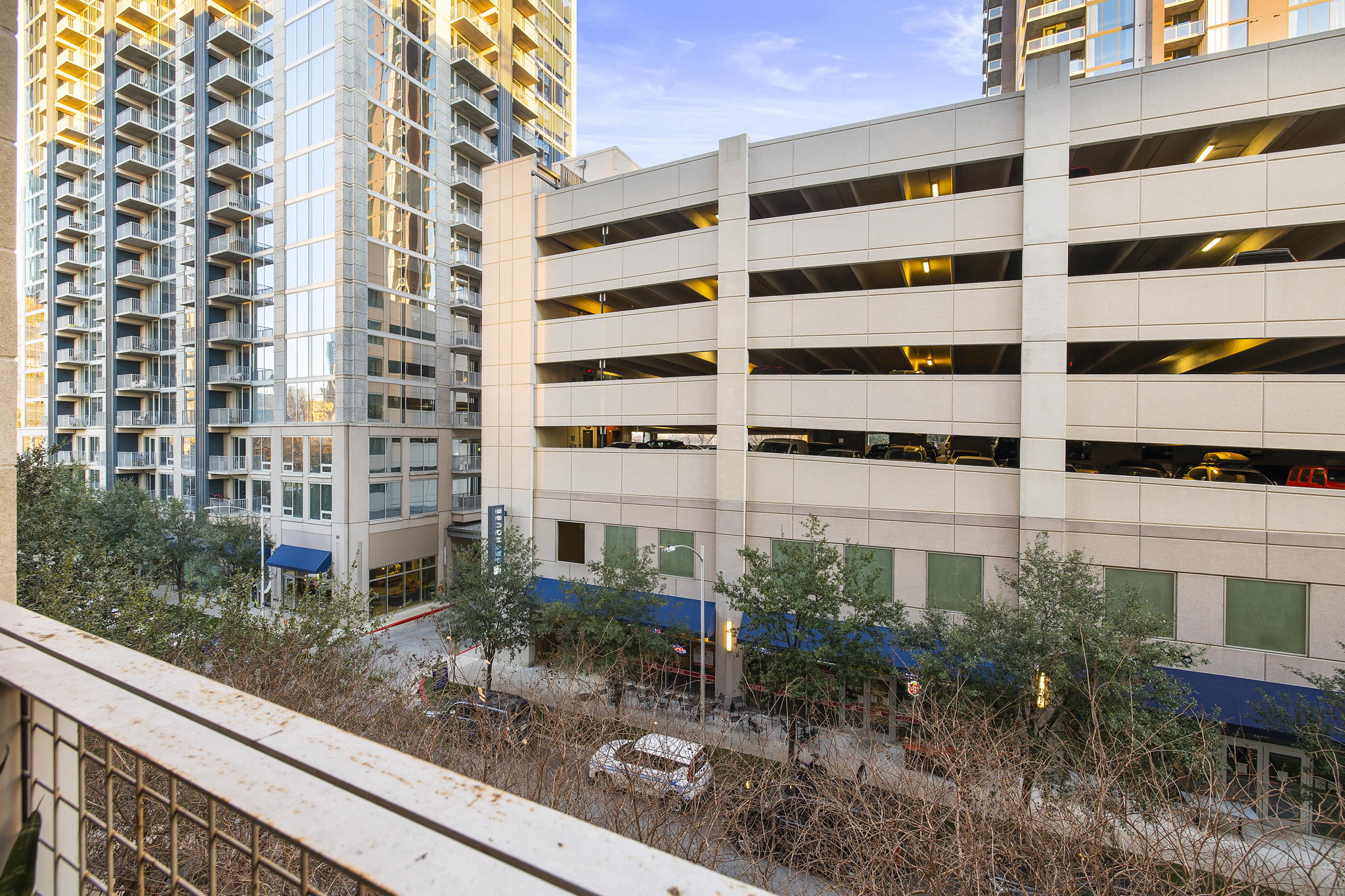 54 Rainey St, Austin, TX 78701, USA Photo 19