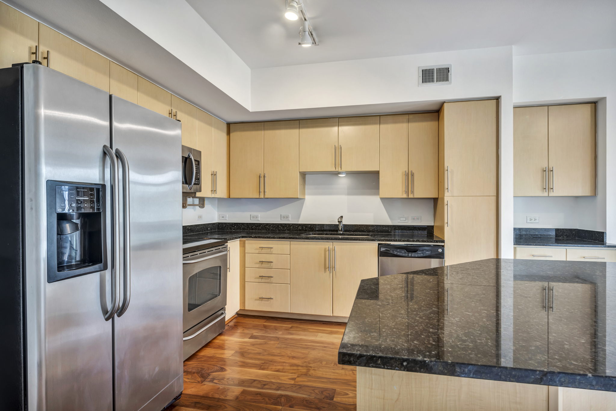 54 Rainey St, Austin, TX 78701, USA Photo 22