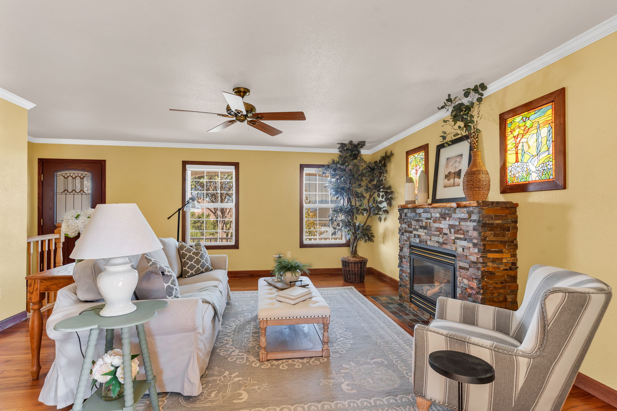  Photo 12
