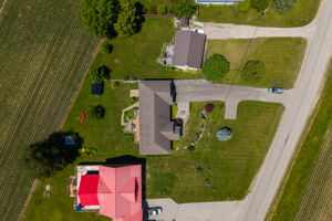  Photo 40