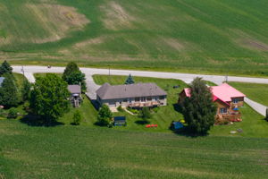  Photo 41