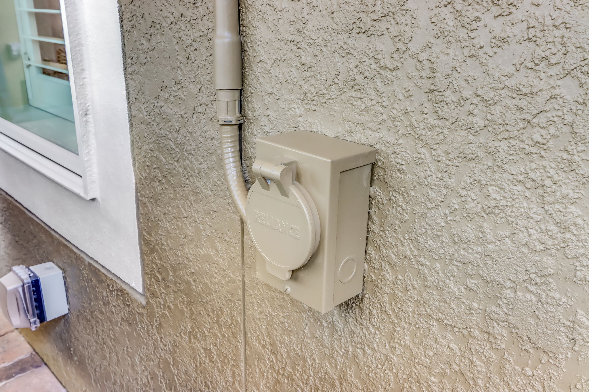 Exterior generator switch