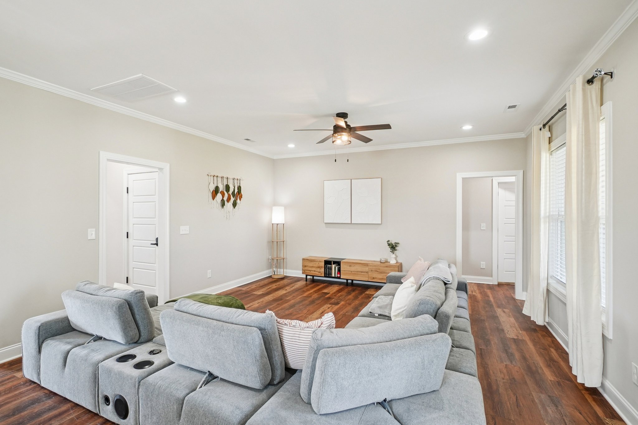 Broomcorn Ln-S2803-008.jpg