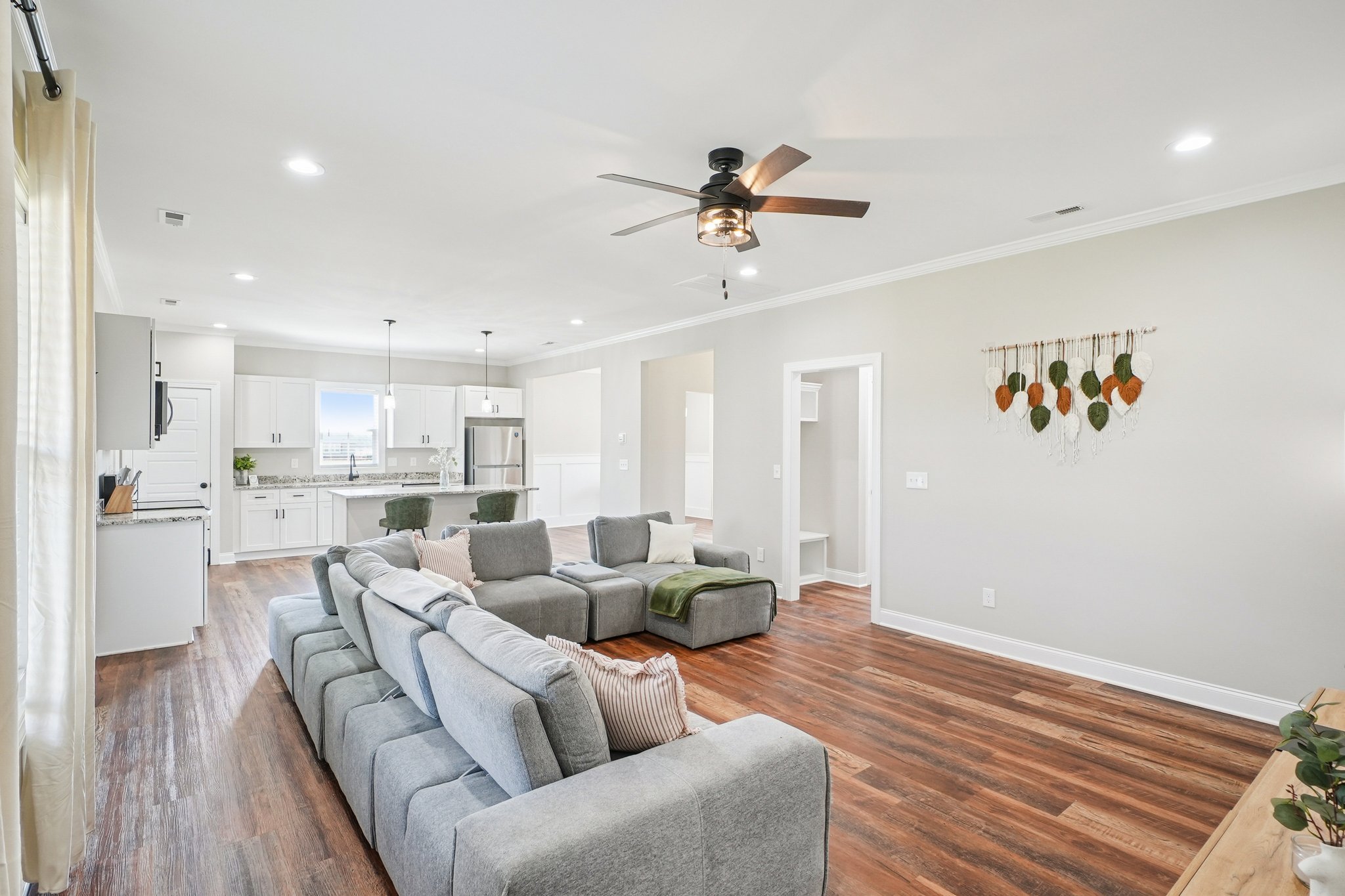 Broomcorn Ln-S2803-009.jpg