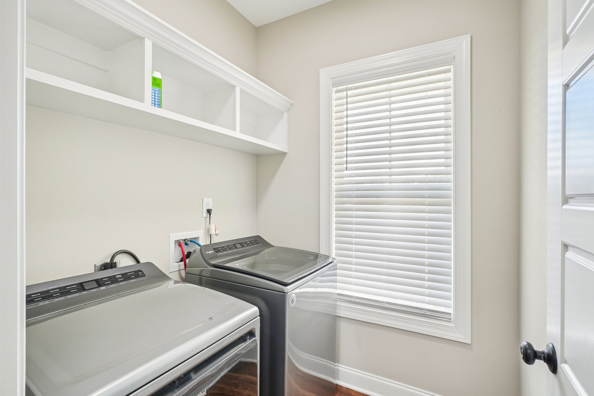 Broomcorn Ln-S2803-030.jpg