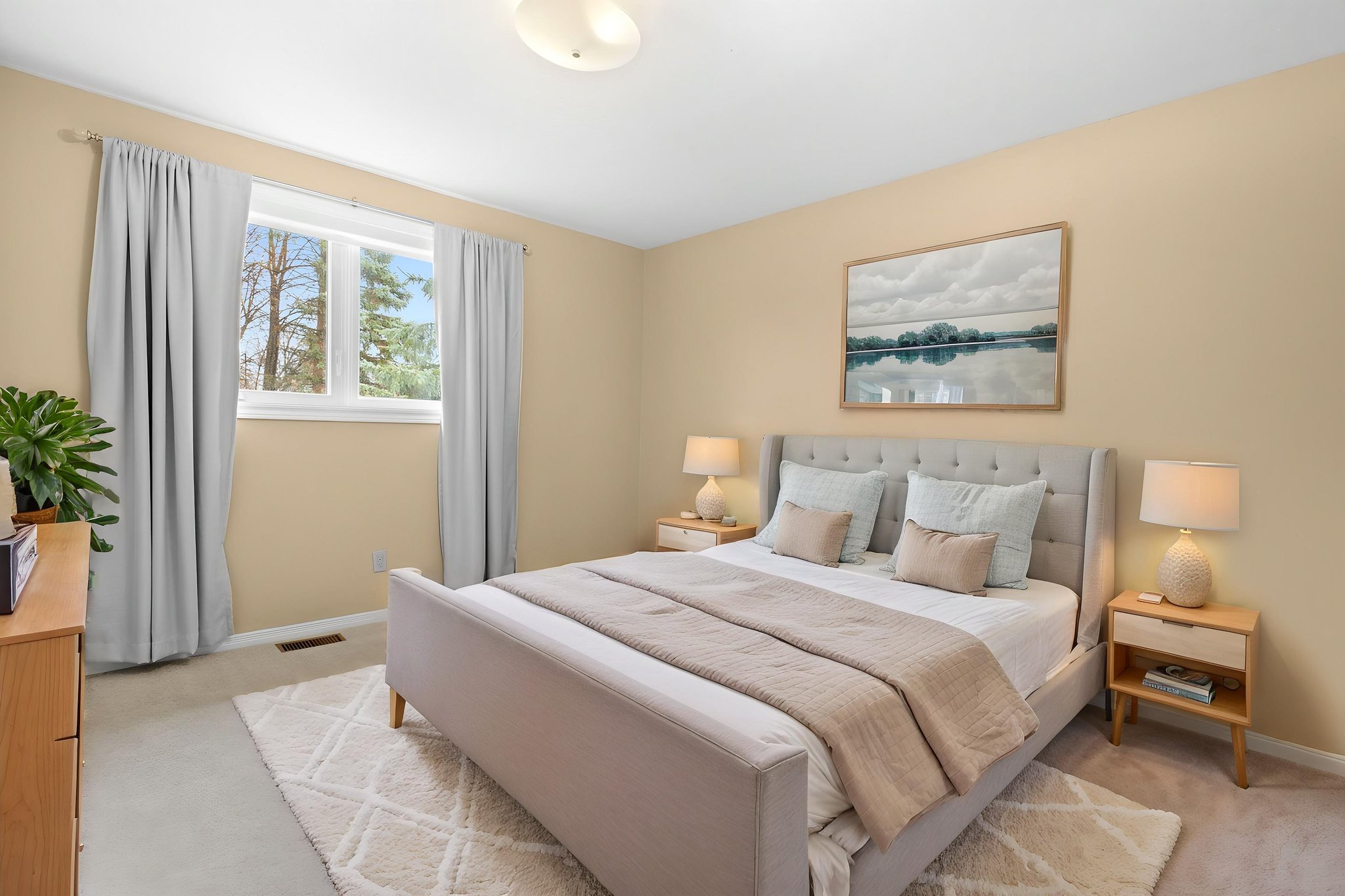 540 Croissant-35 virtually staged.jpeg