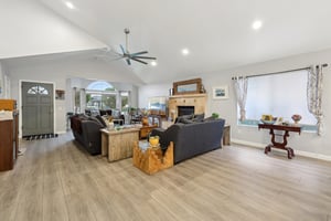 Donax Ave-0206-007.jpg