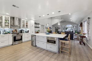 Donax Ave-0206-014.jpg