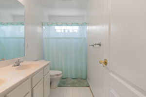  Photo 44
