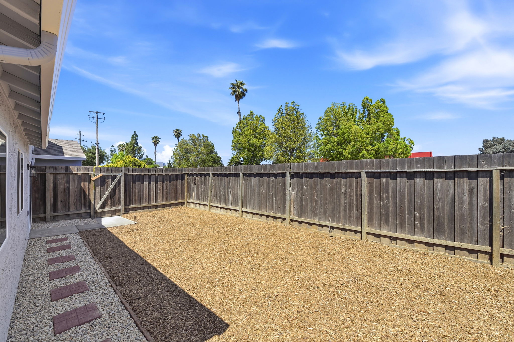 041_F8_540 Ripley Dr