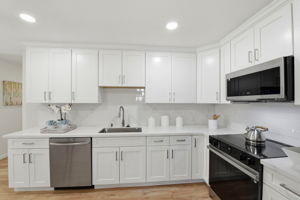 013_F8_540 Ripley Dr