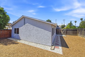 038_F8_540 Ripley Dr