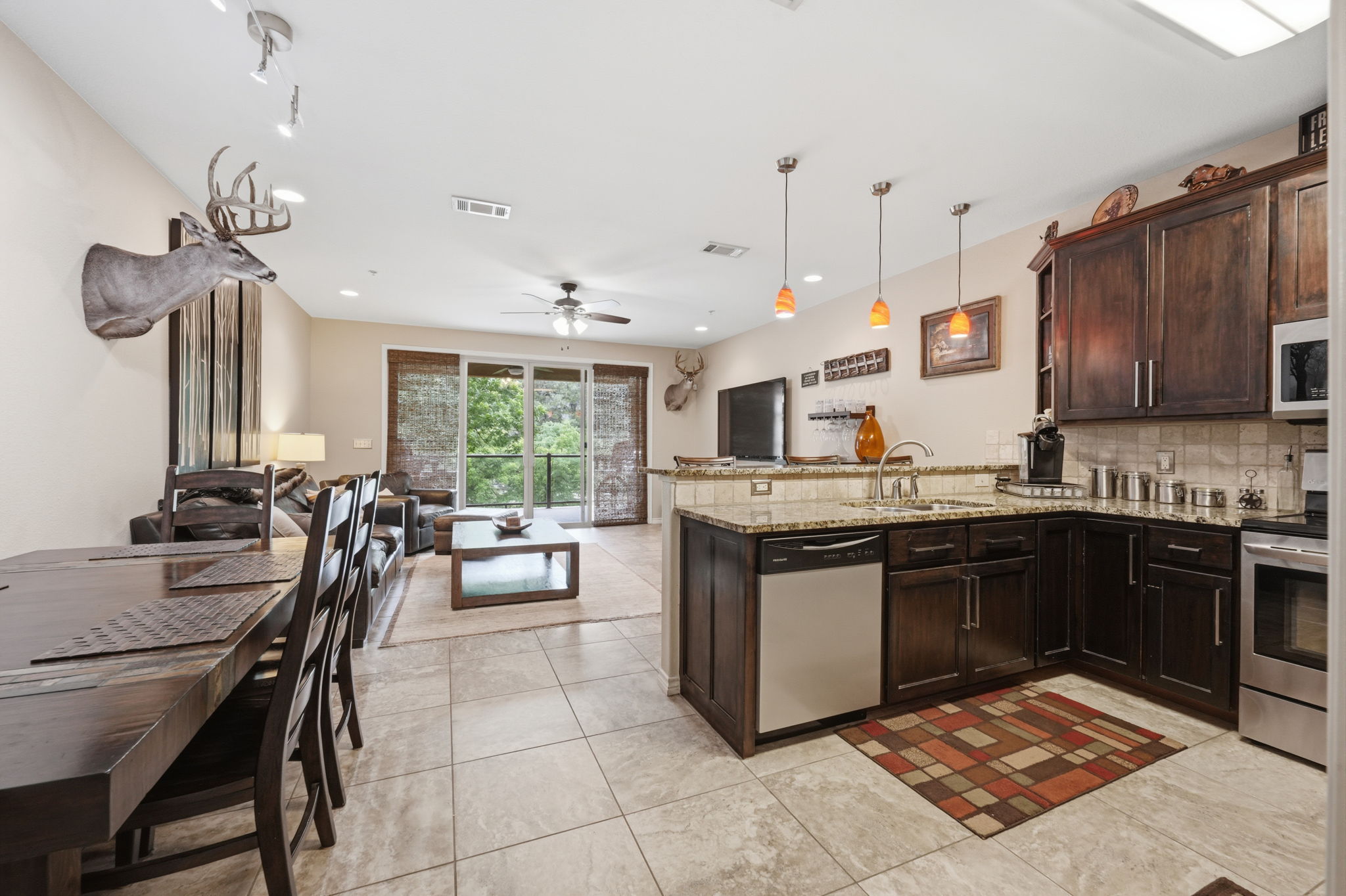 Dining Room/Kitchen