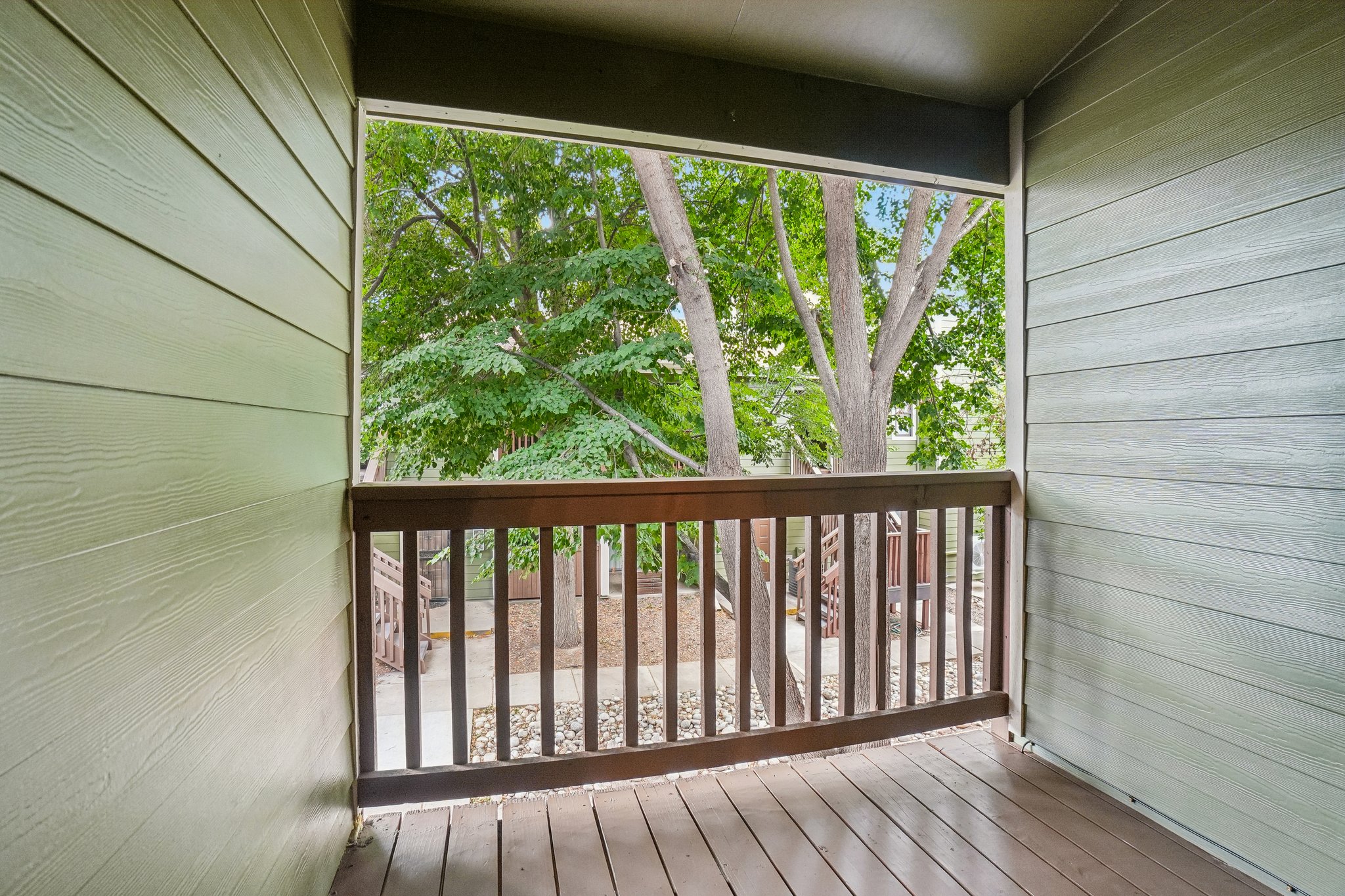 S Forest St 1-201-S2607-026.jpg