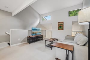 S Forest St 1-201-S2607-016.jpg