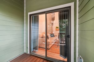 S Forest St 1-201-S2607-024.jpg