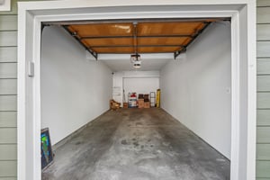 S Forest St 1-201-S2607-030.jpg