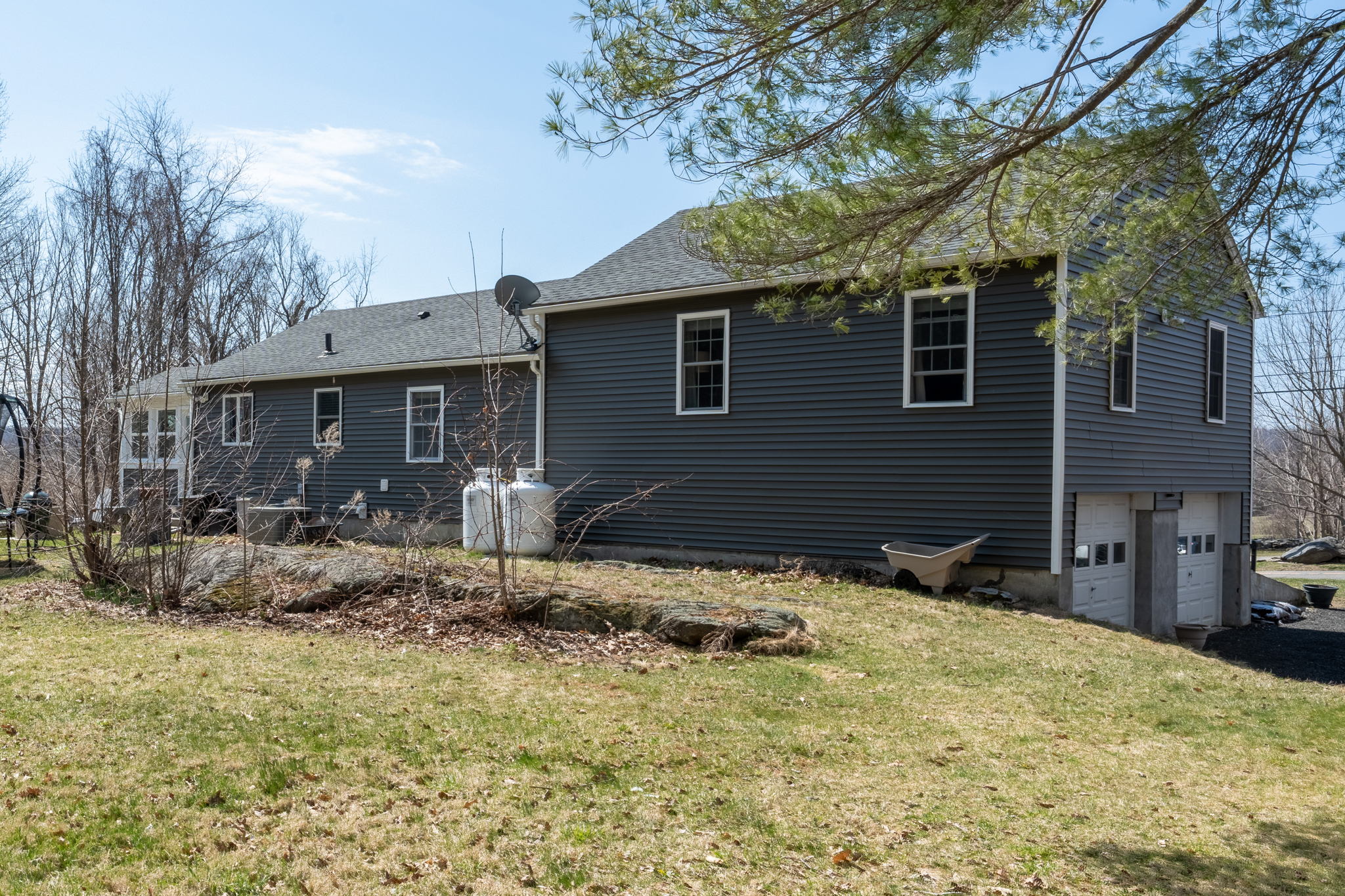 540 University Dr, Torrington, CT 06790, USA Photo 4