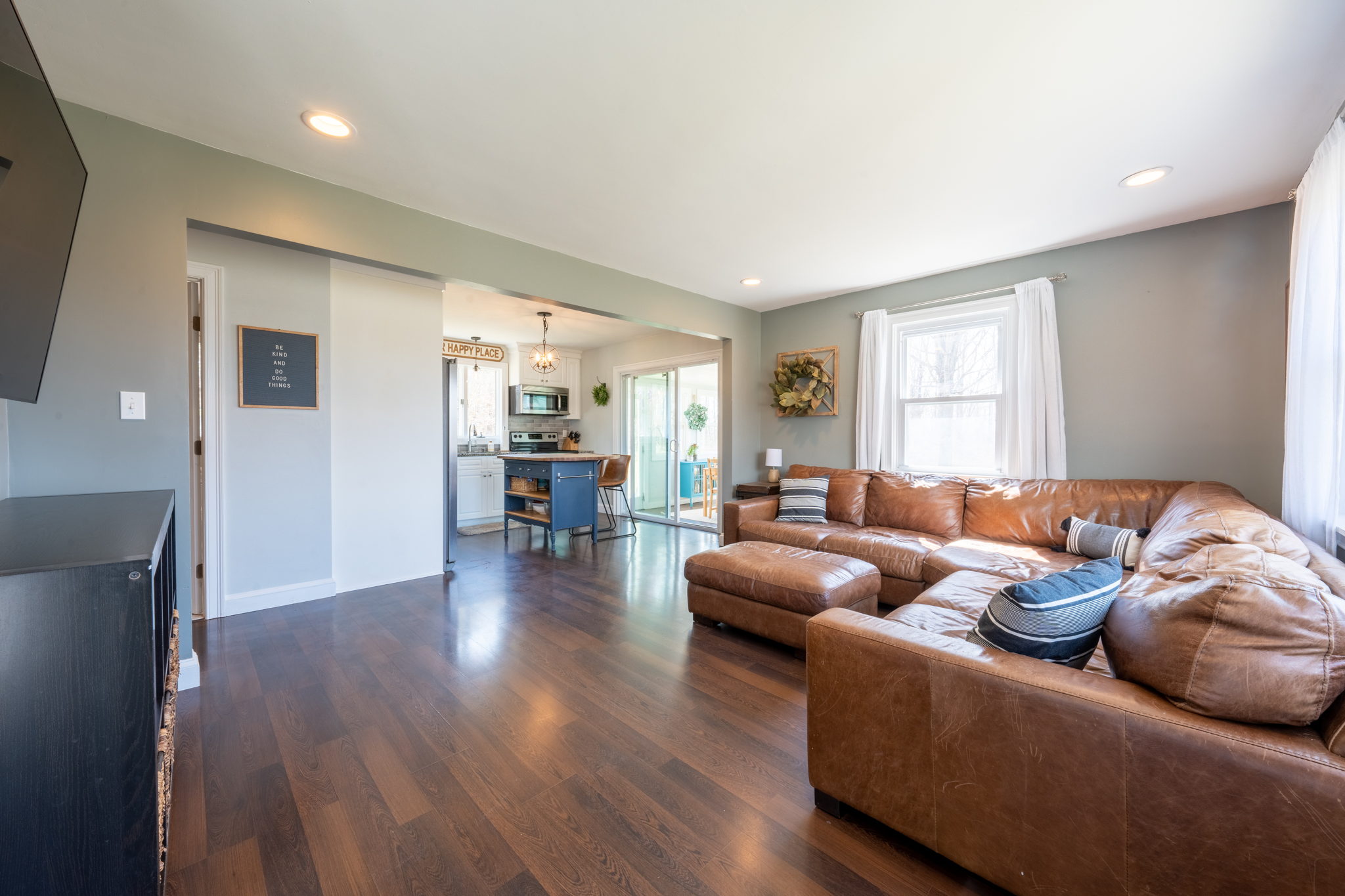 540 University Dr, Torrington, CT 06790, USA Photo 10